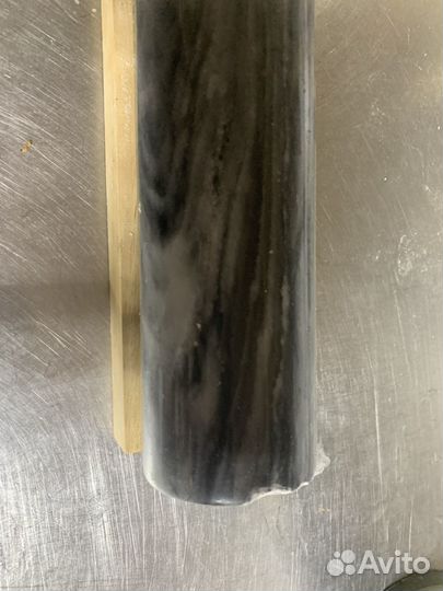 Мраморная каталка очень тяжелая