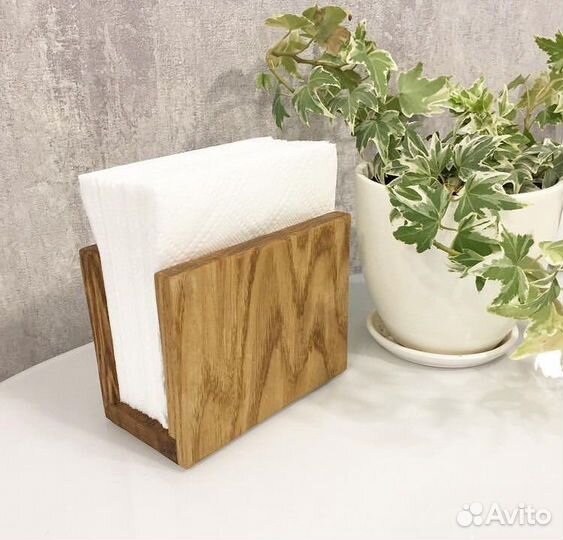 Салфетница из дерева