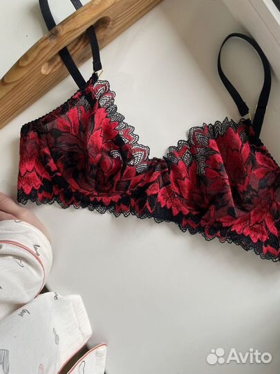 Комплект нижнего белья ручной работы