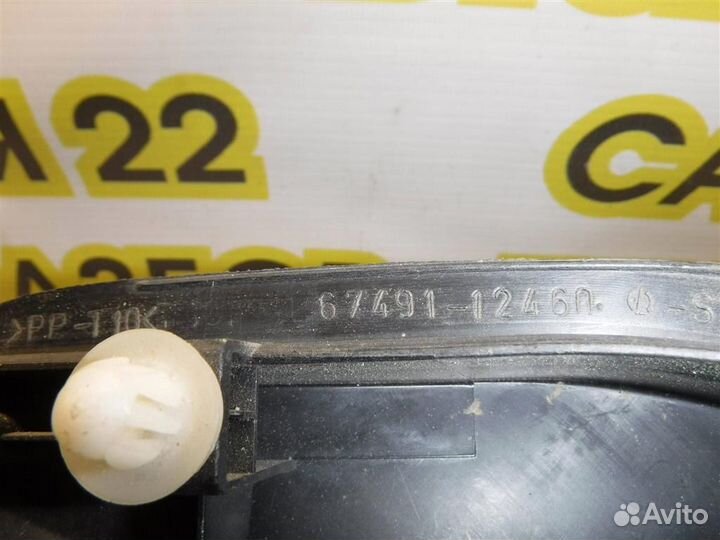 Крышка зеркала внутренняя правая Toyota Corolla