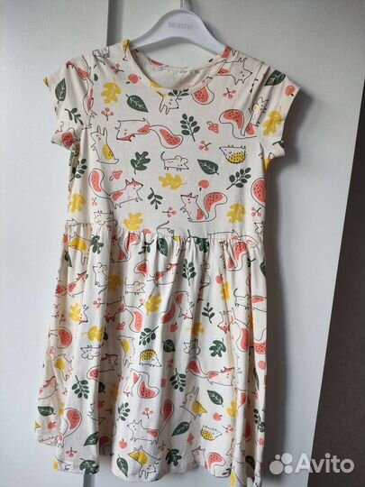 Платье для девочки новое 134