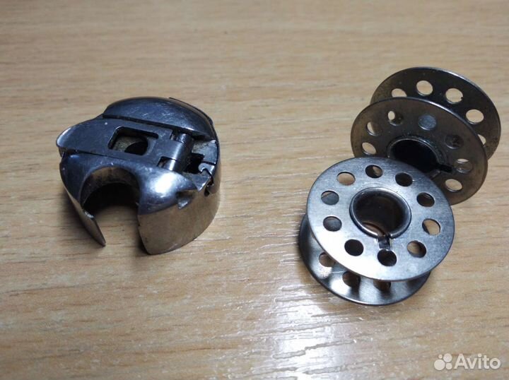 Шпульный колпачки и шпульки для швейных машин