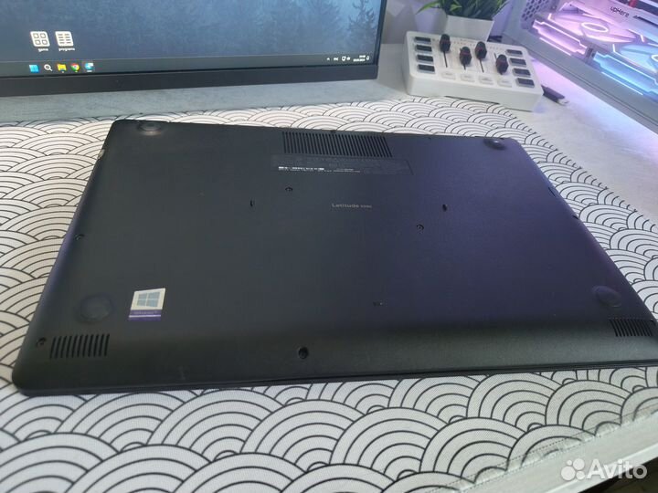 Ноутбук Dell Latitude 3590 i5-8250U 16гб озу 500гб