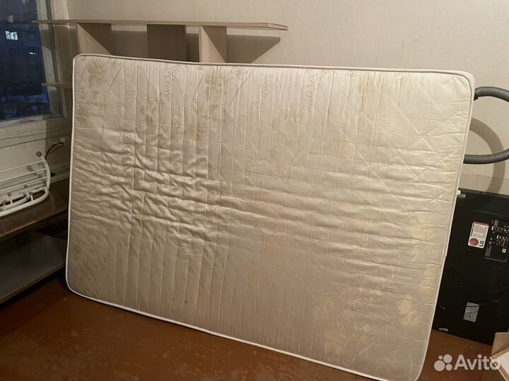 Матрас 140х200 бу