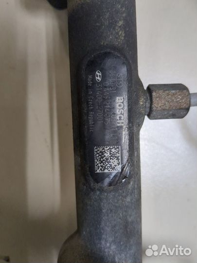 Рампа топливная Hyundai Trajet, 2007