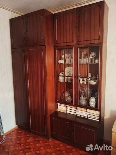 Шифоньер и сервант