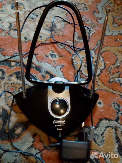 Мощная активная цифровая комнатная тв антенна