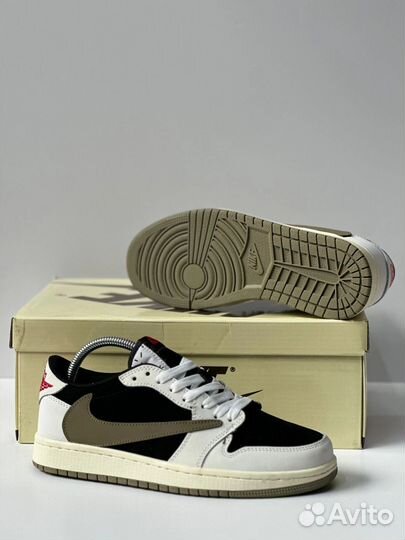 Nike air Jordan 1 travis scott