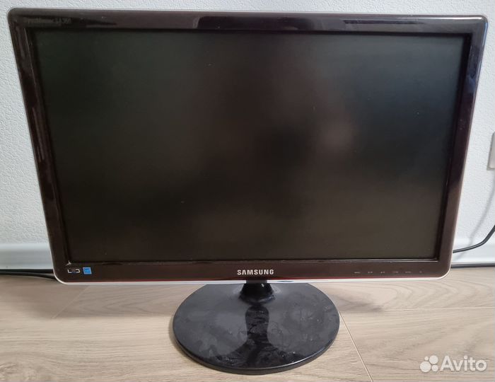 Монитор Samsung