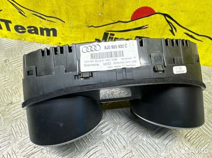 Панель приборов спидометр Audi Tt 8J BUB 2007