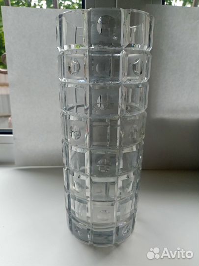 Ваза для цветов хрустальная