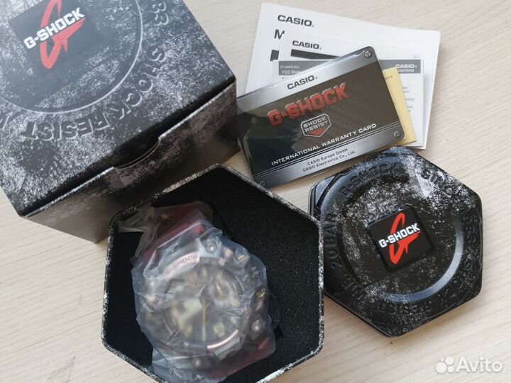 Часы Casio G-Shock GWG-B1000-1A4