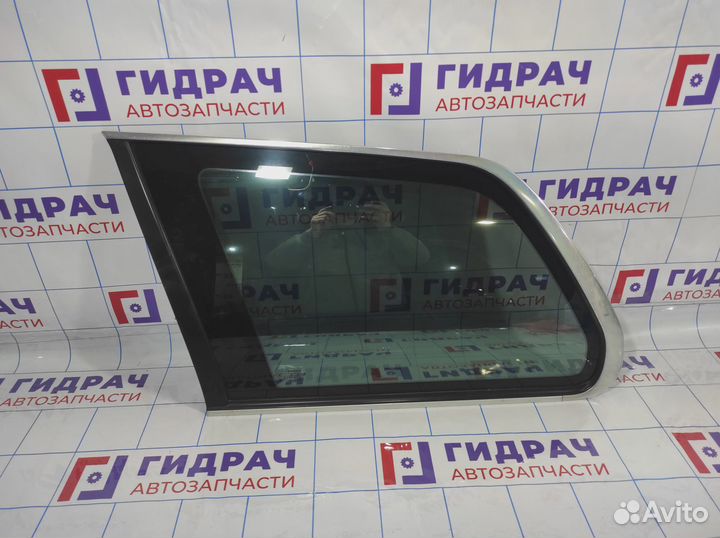 Стекло кузовное глухое левое Volvo XC90 30779652