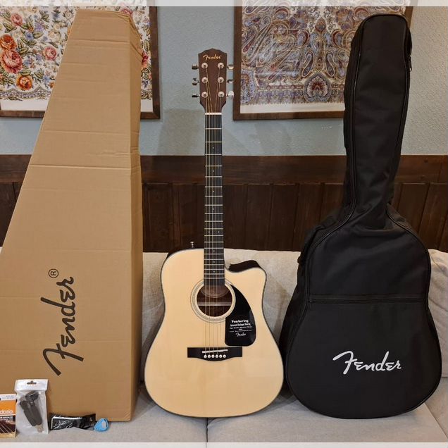 Новая гитара Fender CD60 с вырезом + комплект