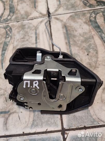 Замок двери BMW F10