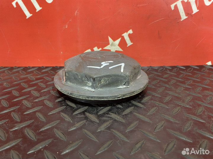 Крышка ступицы передней