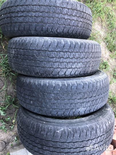 Bridgestone Dueler H/T D840 265/65 R17