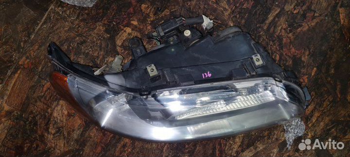 Фара ксенон правая Volvo Xc70 универсал 2004-2007