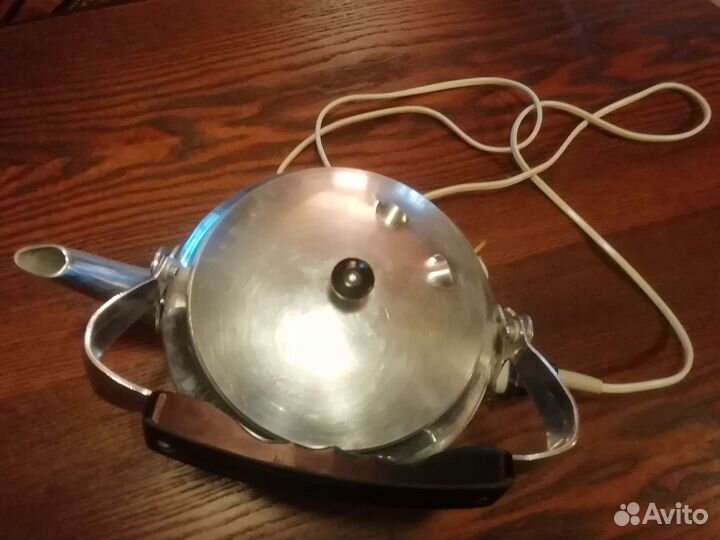 Электрочайник объем 2 литра 1000ватт