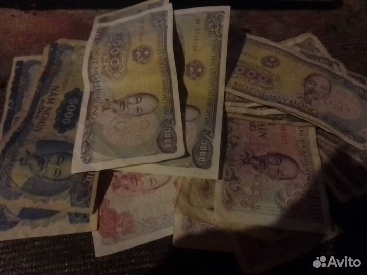 Вьетнамские старые деньги-донги 33000 кучно