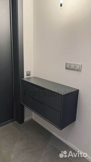 Шкаф на заказ эмаль