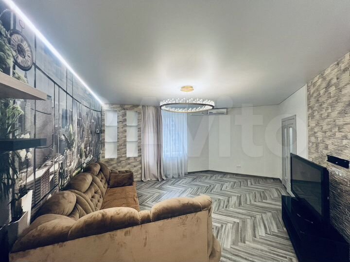 3-к. квартира, 100 м², 3/10 эт.
