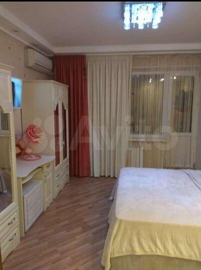 2-к. квартира, 75 м², 1/10 эт.