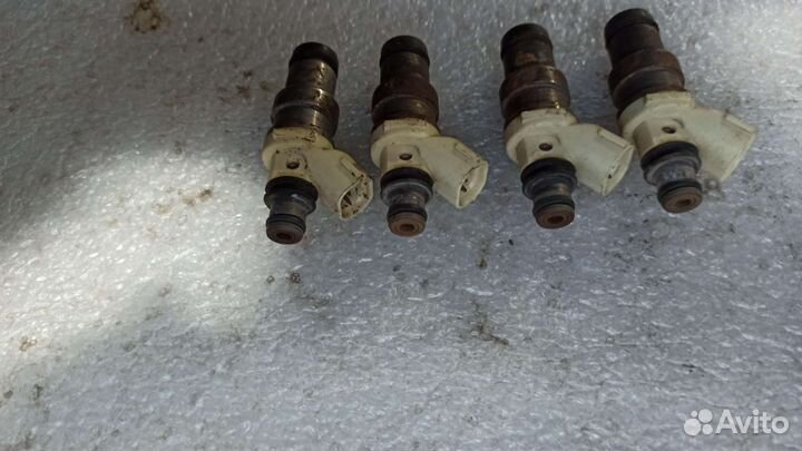 Форсунка топливная Toyota Chaser 1G-Fe