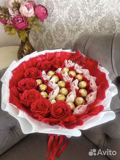 Сладкие букеты из конфет/букеты из раффаэло