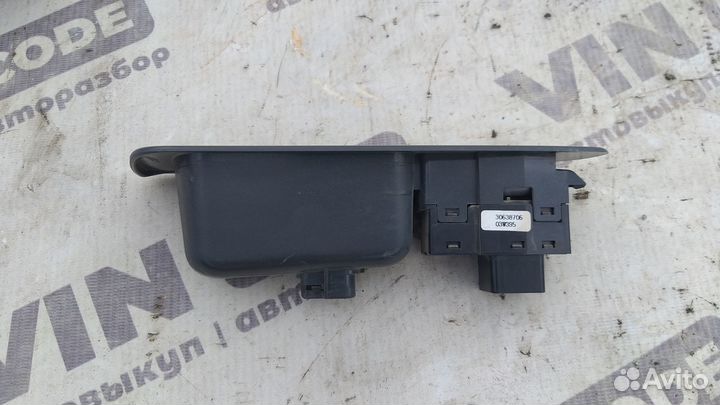 Кнопка стеклоподъемника задняя левая Volvo S40