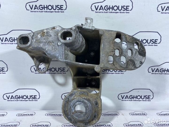 Кронштейн двигателя Volkswagen Passat B5 3B2 1.9