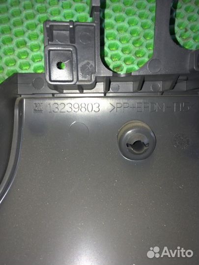 Накладка на торпедо Opel Astra H Z16XER 2007