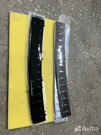 Хром заднего бампера GLE W166