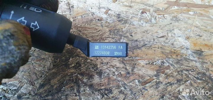 Переключатель поворотов подрулевой Opel Corsa D 2