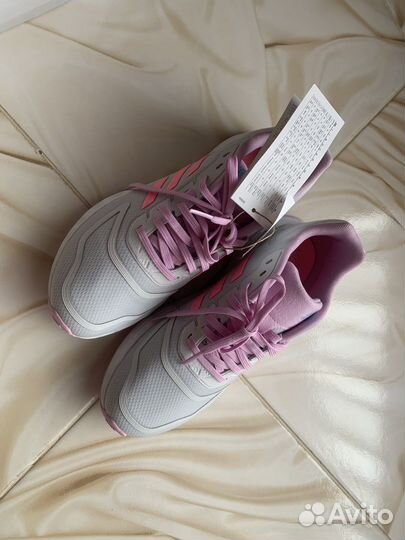 Кроссовки adidas новые р.36