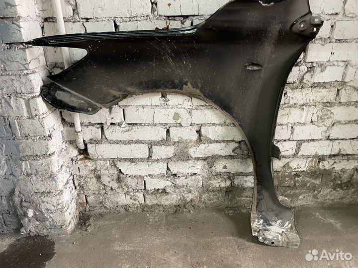 Крыло переднее правое Toyota Corolla E150