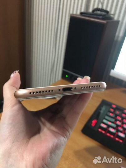 iPhone 8 Plus, 64 ГБ