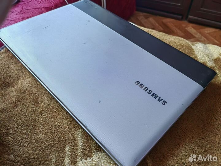 Ноутбук Samsung RV520/Intel Core i5