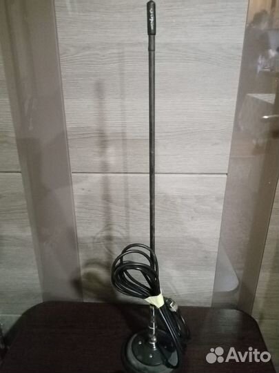 Автомобильная рация с антенной