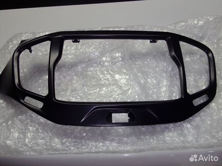 Рамка магнитолы/мультимедиа для Весты