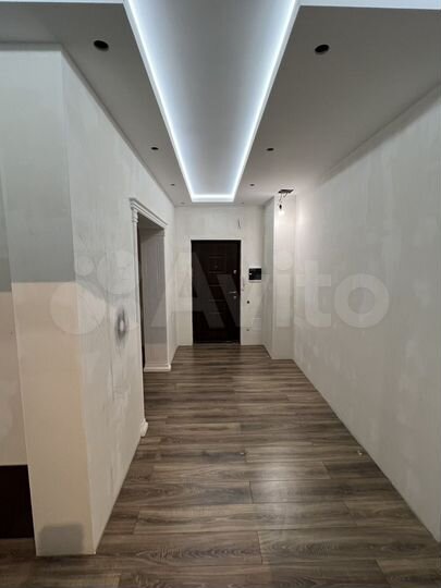 2-к. квартира, 80,1 м², 7/9 эт.