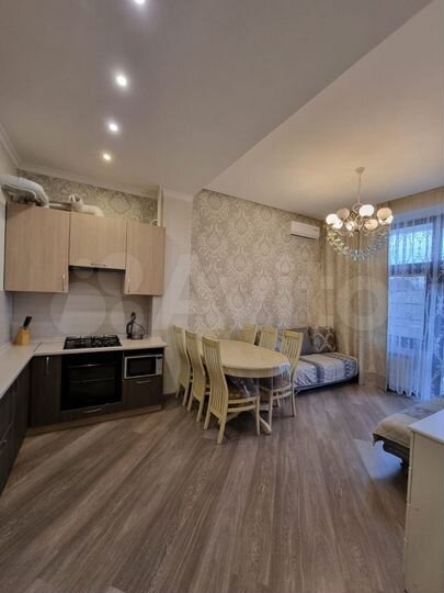 2-к. квартира, 56 м², 4/8 эт.