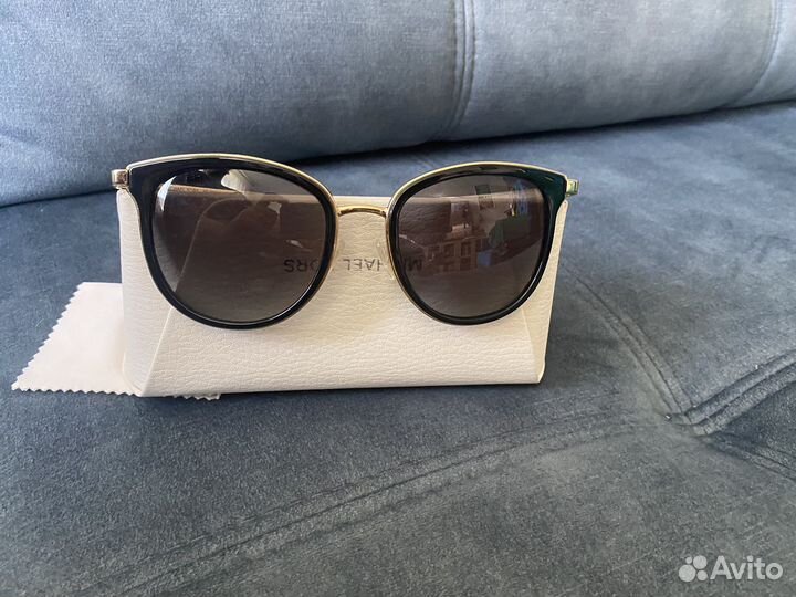 Солнцезащитные очки женские брендовые