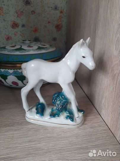 Статуэтка фарфор старая Гжель