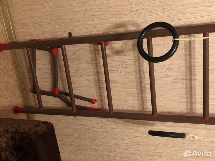 Шведская стенка с турником и брусьями