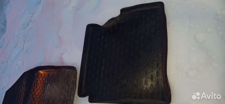 Автомобильные коврики резиновые Шевроле Авео