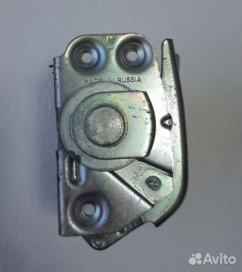 Замок задней правой двери 2106