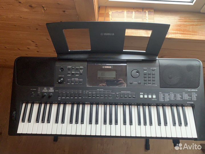 Yamaha psr e453