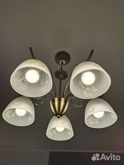 Люстра потолочная