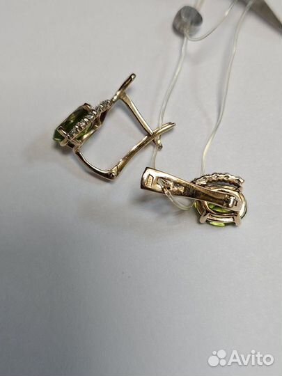 Золотые серьги